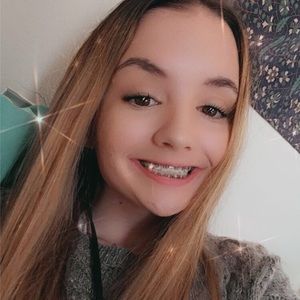 Meet your Posher, Abby